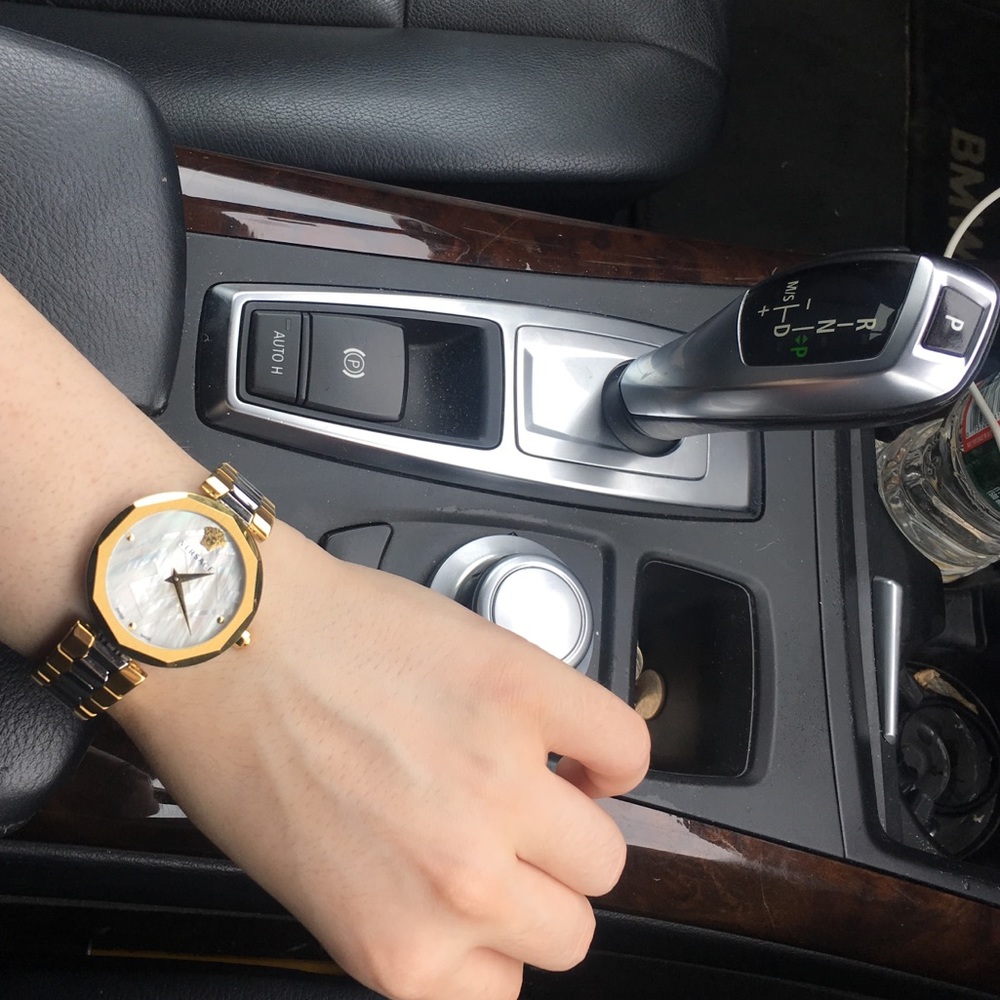 60% OFF‼️ Versace Idyia Watch